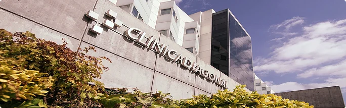 CLINICA DIAGONAL - FACHADA FRONTAL DE LA CLINICA DE MEDICINA INTEGRAL EN BARCELONA